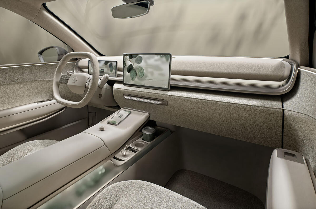 vw-t-cross-concept-dashboard.jpg